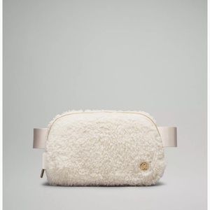 Lululemon Cream Fleece Everywhere Bag - never used